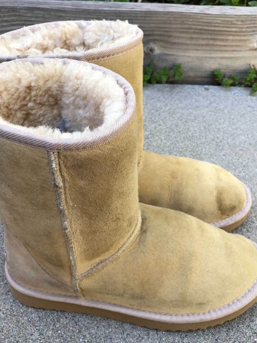 UGG Australia Classic Short 5825 Boots W 7 Shearling Leather Beige Sand Sherpa